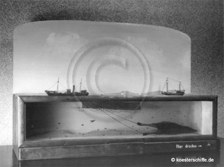 Fischkutter mit Schleppnetz